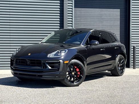 Certified 2024 Porsche Macan GTS image 1