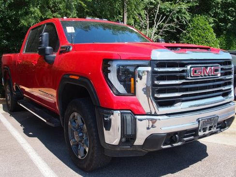 Used 2025 GMC Sierra 2500 SLE w/ Preferred Package AWD/4WD image 2