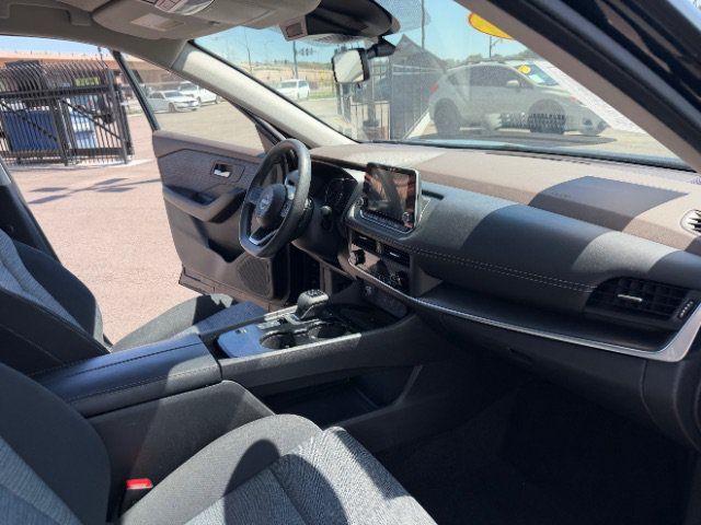 Used 2023 Nissan Rogue SV FWD image 33