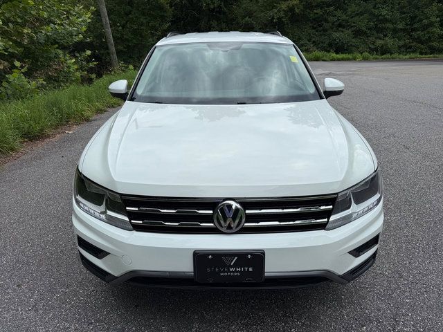 Used 2021 Volkswagen Tiguan SE R-Line AWD/4WD image 3