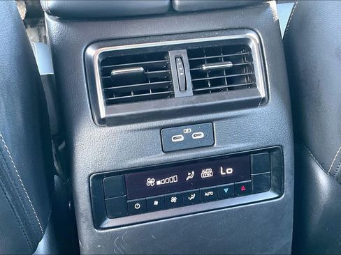 Used 2024 MAZDA CX-90 3.3 Turbo w/ Preferred Plus image 34