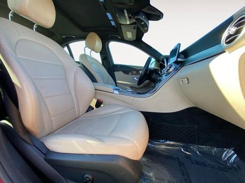 Used 2018 Mercedes-Benz C 300 Sedan w/ Parking Assist Package image 15