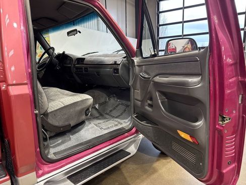 Used 1992 Ford F150 4x4 Regular Cab image 53