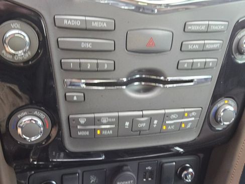 Used 2020 Nissan Armada Platinum w/ Platinum Reserve Package AWD/4WD image 28