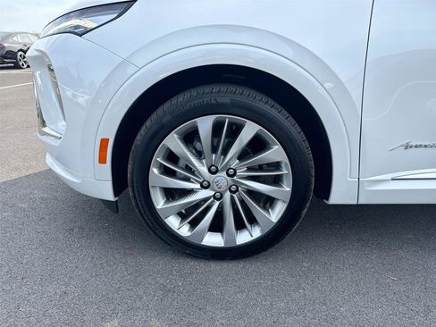 Used 2024 Buick Envision Avenir AWD/4WD image 10