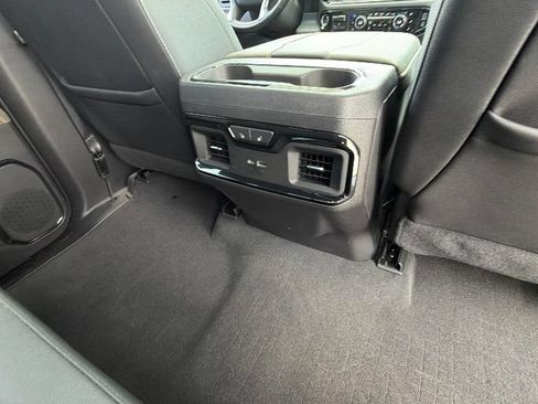 Used 2023 Chevrolet Silverado 1500 ZR2 w/ Technology Package AWD/4WD image 33