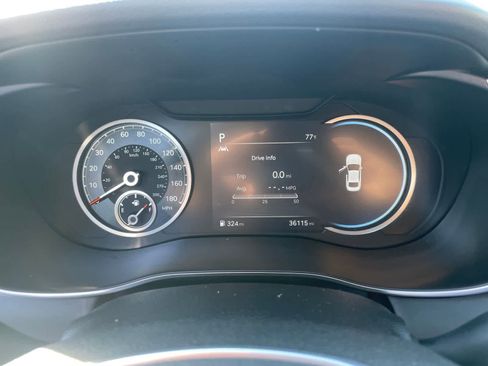 Used 2023 Genesis G70 2.0T AWD/4WD image 15
