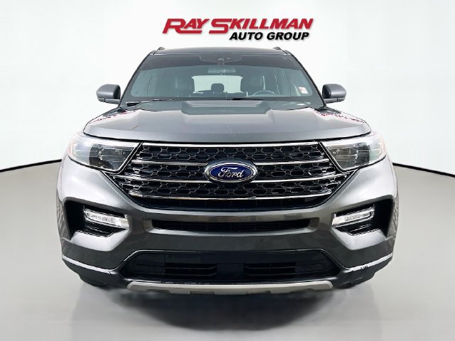 Used 2020 Ford Explorer XLT w/ Equipment Group 202A AWD/4WD image 9