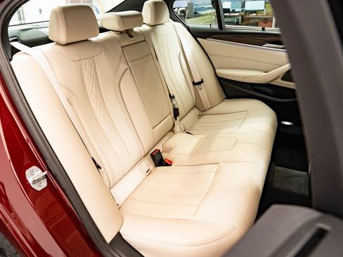 Used 2023 BMW 540i xDrive w/ Executive Package AWD/4WD image 46