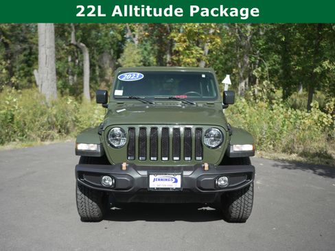Used 2023 Jeep Wrangler Unlimited Sahara image 3