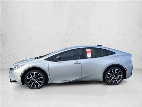 New 2026 Toyota Prius Plug-In Hybrid image 5