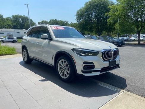 Used 2023 BMW X5 xDrive40i w/ Premium Package AWD/4WD image 5