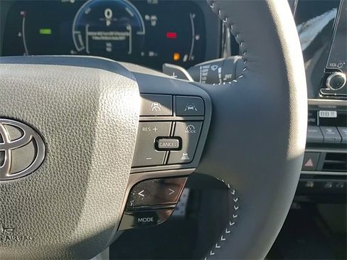 Used 2026 Toyota Camry SE image 15