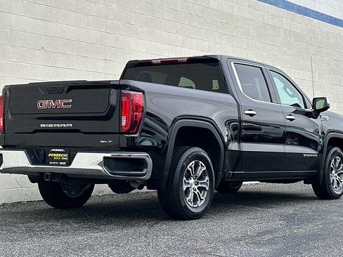 Certified 2025 GMC Sierra 1500 SLT image 4