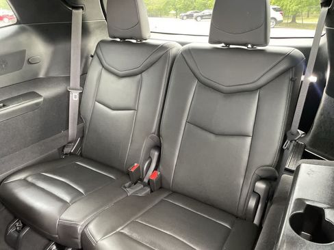 Certified 2025 Cadillac XT6 Premium Luxury AWD/4WD image 19