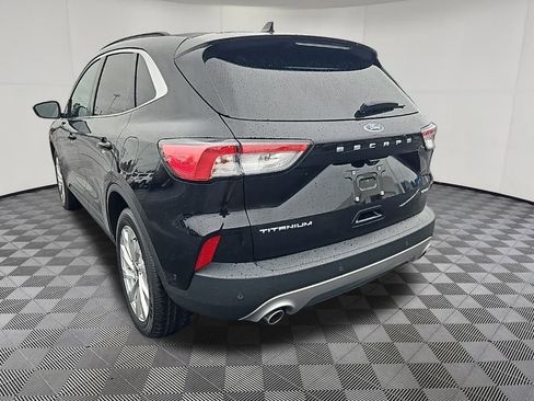 Used 2022 Ford Escape Titanium w/ Titanium Elite Package image 3