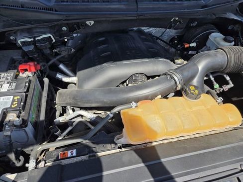 Used 2015 Ford F150 Platinum w/ Equipment Group 701A Luxury image 20