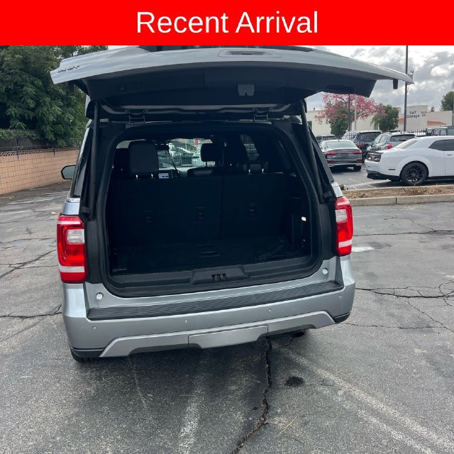 Used 2020 Ford Expedition XLT w/ Equipment Group 202A RWD image 6