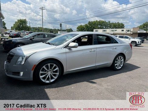 Used 2017 Cadillac XTS Luxury FWD image 5