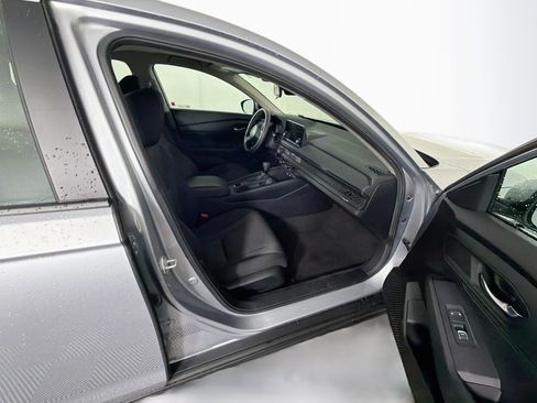 Used 2025 Honda Accord LX image 29