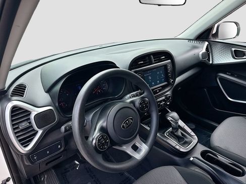 Used 2020 Kia Soul LX FWD image 9