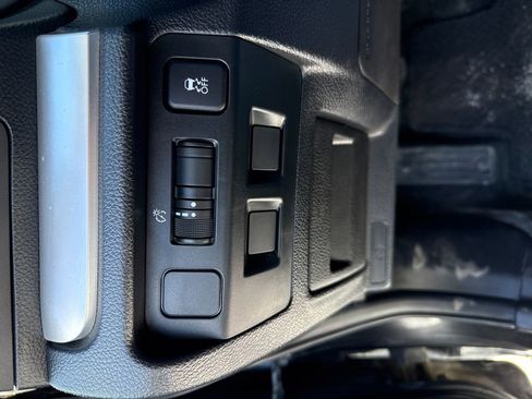 Used 2016 Subaru Impreza 2.0i image 32