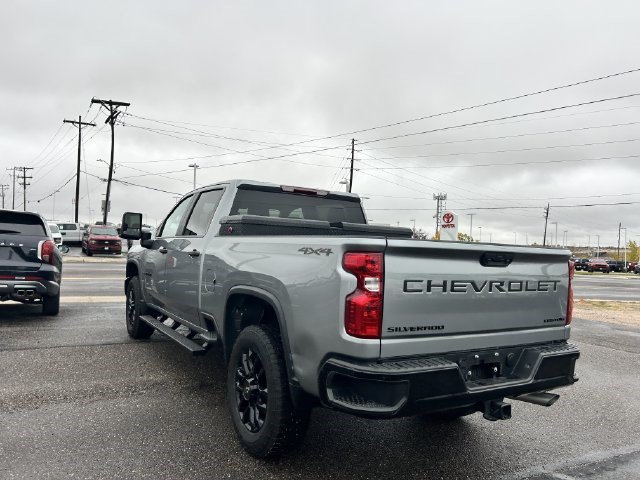 Used 2025 Chevrolet Silverado 2500 Custom w/ Custom Convenience Package AWD/4WD image 4