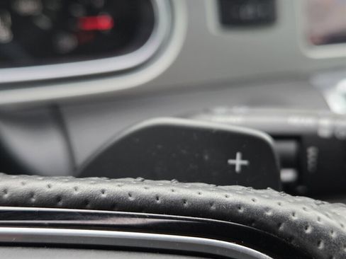 Used 2014 Audi Q7 3.0T S line Prestige w/ S Line Package image 27