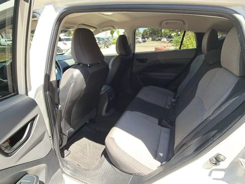 Used 2024 Subaru Crosstrek 2.0i Premium AWD/4WD image 18