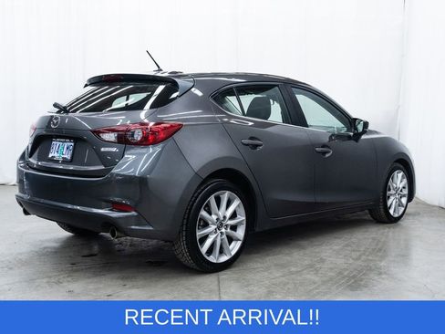 Used 2017 MAZDA MAZDA3 Touring image 6