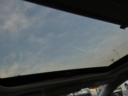 Used 2018 Buick Enclave Avenir w/ Avenir Technology Package image 15