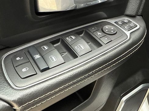 Used 2024 RAM 3500 Laramie image 19