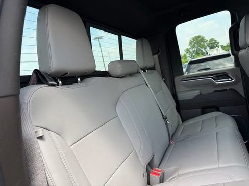 Used 2024 Chevrolet Silverado 2500 LTZ w/ LTZ Plus Package AWD/4WD image 14