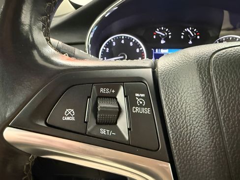 Used 2022 Buick Encore Preferred w/ Safety Package AWD/4WD image 22