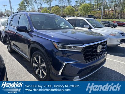 Used 2025 Honda Pilot Touring