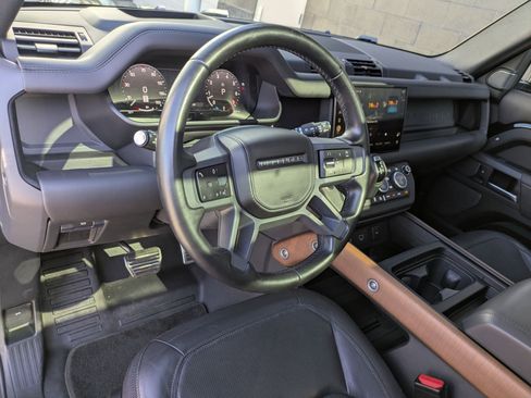 Used 2023 Land Rover Defender 110 X AWD/4WD image 11