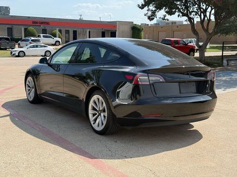 Used 2023 Tesla Model 3 Standard Range RWD image 4