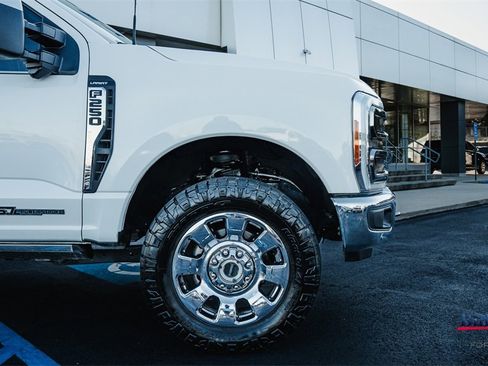 Certified 2023 Ford F250 Lariat w/ Lariat Ultimate Package image 7