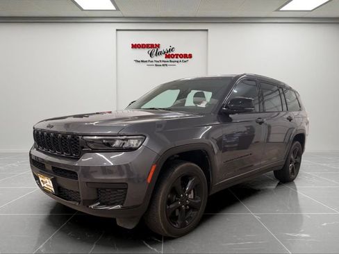 Used 2023 Jeep Grand Cherokee L Laredo AWD/4WD image 3