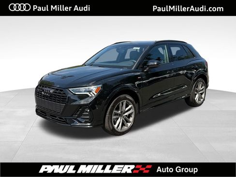 Used 2025 Audi Q3 2.0T Premium w/ Convenience Package AWD/4WD image 1