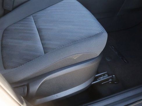 New 2026 Kia Seltos LX image 9