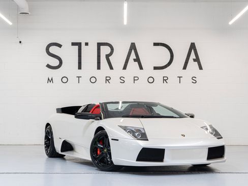 Used 2006 Lamborghini Murcielago Roadster image 1