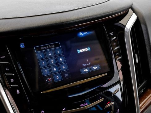 Used 2019 Cadillac Escalade ESV Luxury image 31