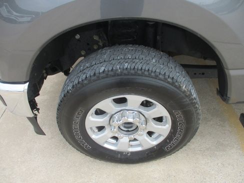 Used 2024 Ford F350 XLT w/ 360-Degree Camera Package AWD/4WD image 3