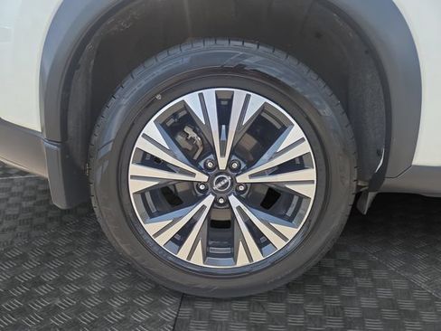 Used 2023 Nissan Rogue SV FWD image 35