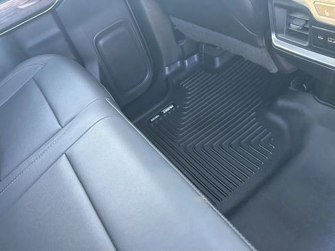 Used 2019 Chevrolet Silverado 1500 LTZ w/ LTZ Premium Package AWD/4WD image 66