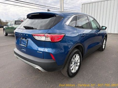 Certified 2022 Ford Escape SE w/ Cold Weather Package AWD/4WD image 5