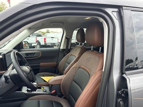 Used 2025 Ford Bronco Sport Outer Banks w/ Outer Banks Tech Package+ AWD/4WD image 9
