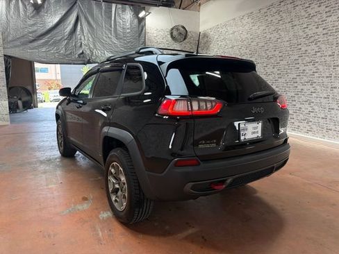 Used 2020 Jeep Cherokee Trailhawk AWD/4WD image 5
