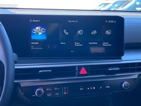 New 2026 Kia Sorento S w/ S Panoramic Sunroof Package image 19